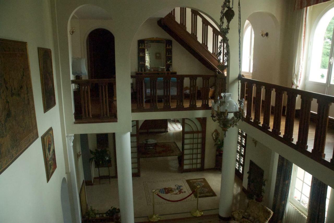 Le Clos Des Cedres B&B Ла Рошфуко Екстериор снимка