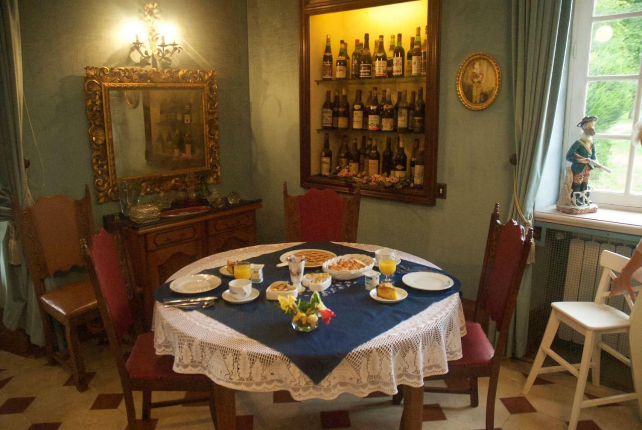 Le Clos Des Cedres B&B Ла Рошфуко Екстериор снимка