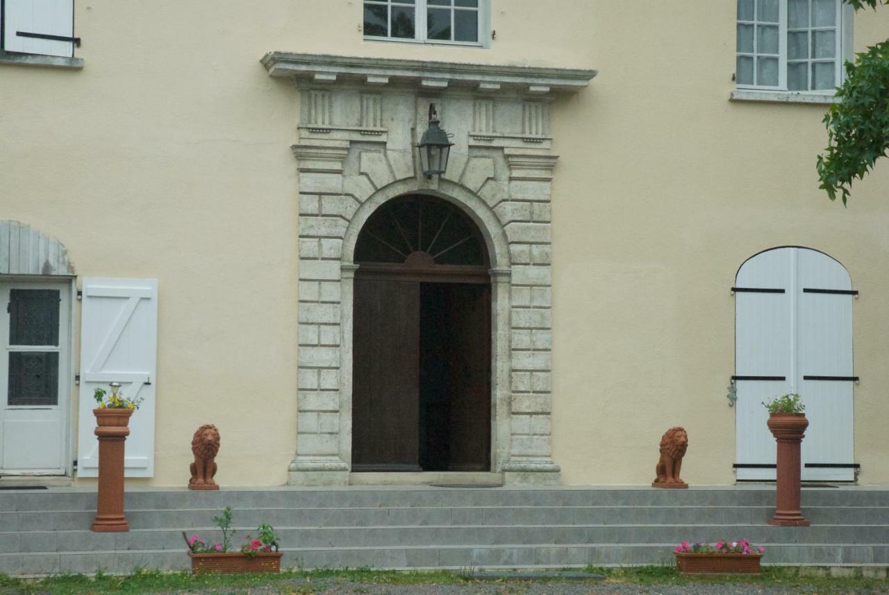 Le Clos Des Cedres B&B Ла Рошфуко Екстериор снимка