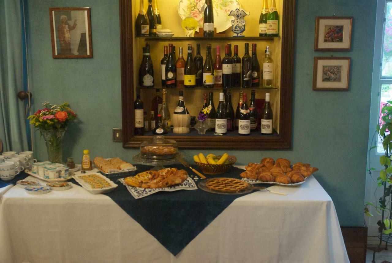 Le Clos Des Cedres B&B Ла Рошфуко Екстериор снимка